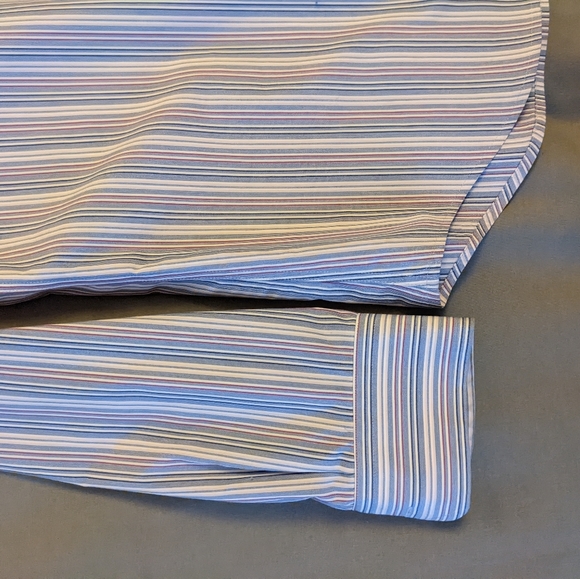 Banana Republic Men’s Button Up Dress Shirt - Picture 3 of 6